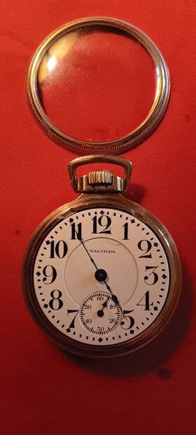 22191030 Waltham 645 21 Jewel 16 Size 1919 Open Face Pocket Watch