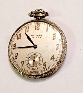 30612813 Waltham Vintage 1940 Colonial Premier 21 Jewels Pocket Watch