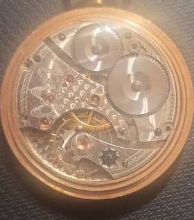 9501147 Waltham Royal 17 Jewels Adjusted Open Face Pocket Watch Yellow Gold Case