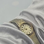 Untested Vintage Waltham Ladies Quartz Watch Gold Tone WL052. Fixed Price $25.00.