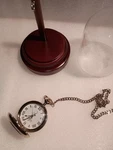 1776-1976 Bicentennial Quarter Pocket Watch & Chain With Glass/wood Case Works. Fixed Price $85.00.