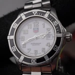 Tag Heuer Series 2000 WM1311 Small Dive Watch Sapphire 28MM 200M Swiss Quartz. Fixed Price $344.99.