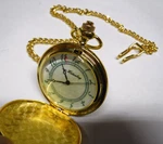 Vtg Von Hattenberg Gold Full Hunter Quartz Pocket Watch 14" Chain OM24-14. Fixed Price $30.00.