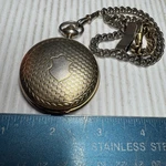 Elgin Quarts Pocket Watch Argyle 12 Chain Gold Tone Crested The Front. Fixed Price $59.96.