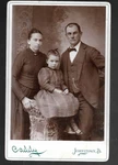 Antique Victorian Cabinet Card Family Portrait Caddy Studio Johnstown Pennsylvan. Fixed Price $33.16.